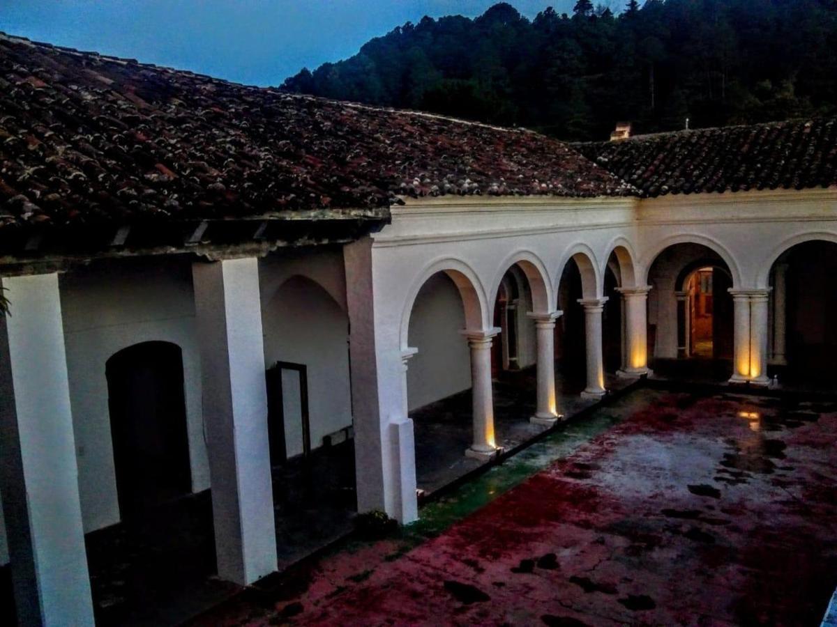 הוסטל San Cristóbal de Las Casas Fandango מראה חיצוני תמונה
